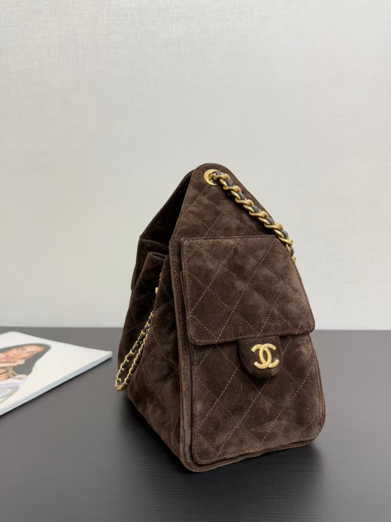 Ch*el 25c bucket bag 26x30x14cm