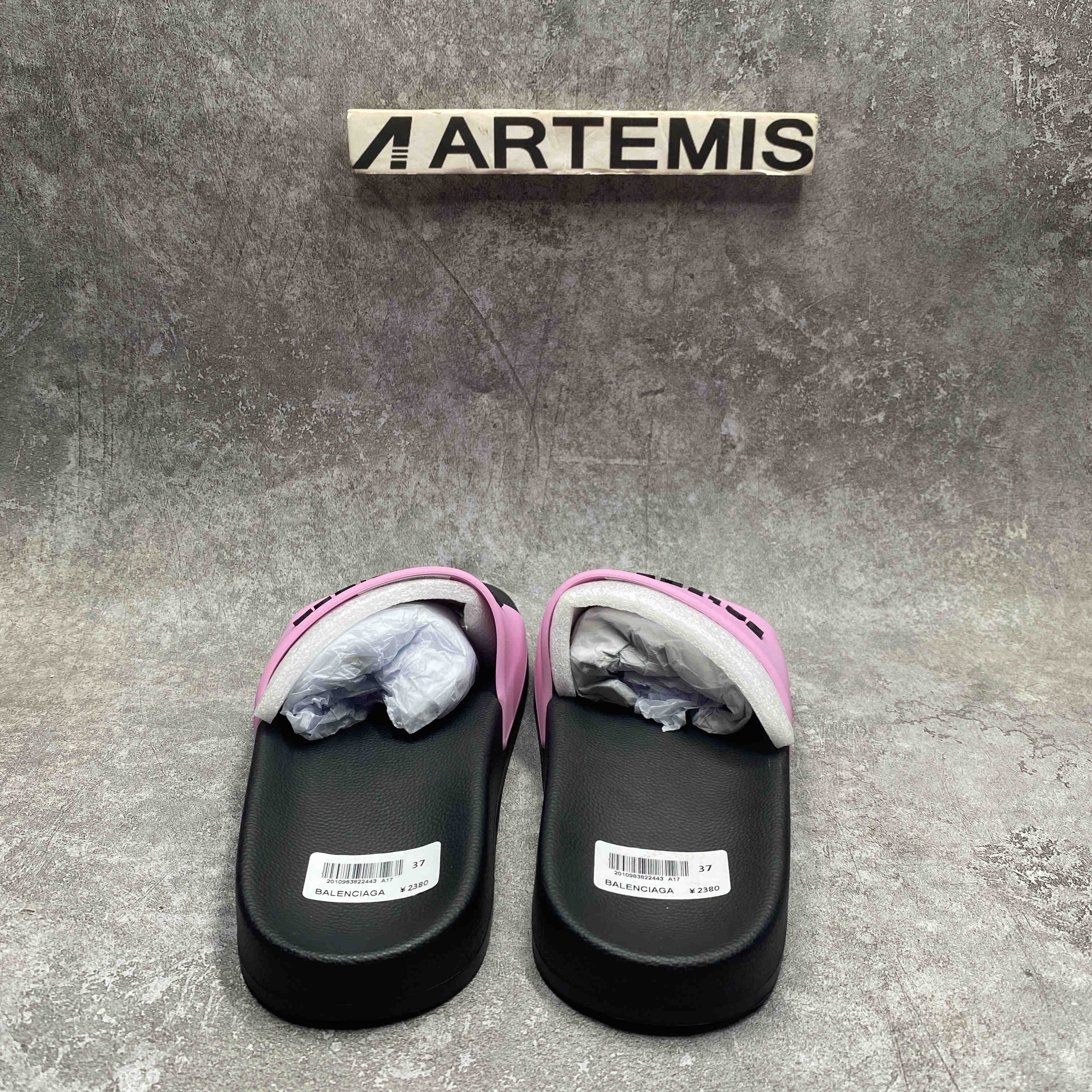 Ba*len*cia*ga pool slide black pink