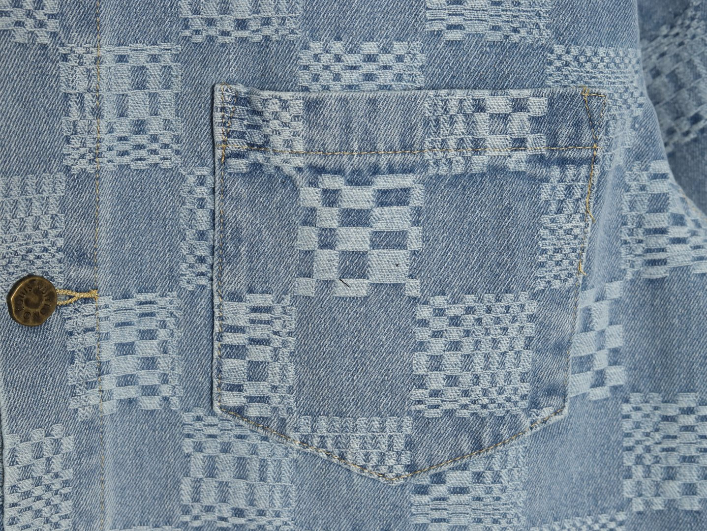 l0*is V*t0n lv short-sleeved shirts