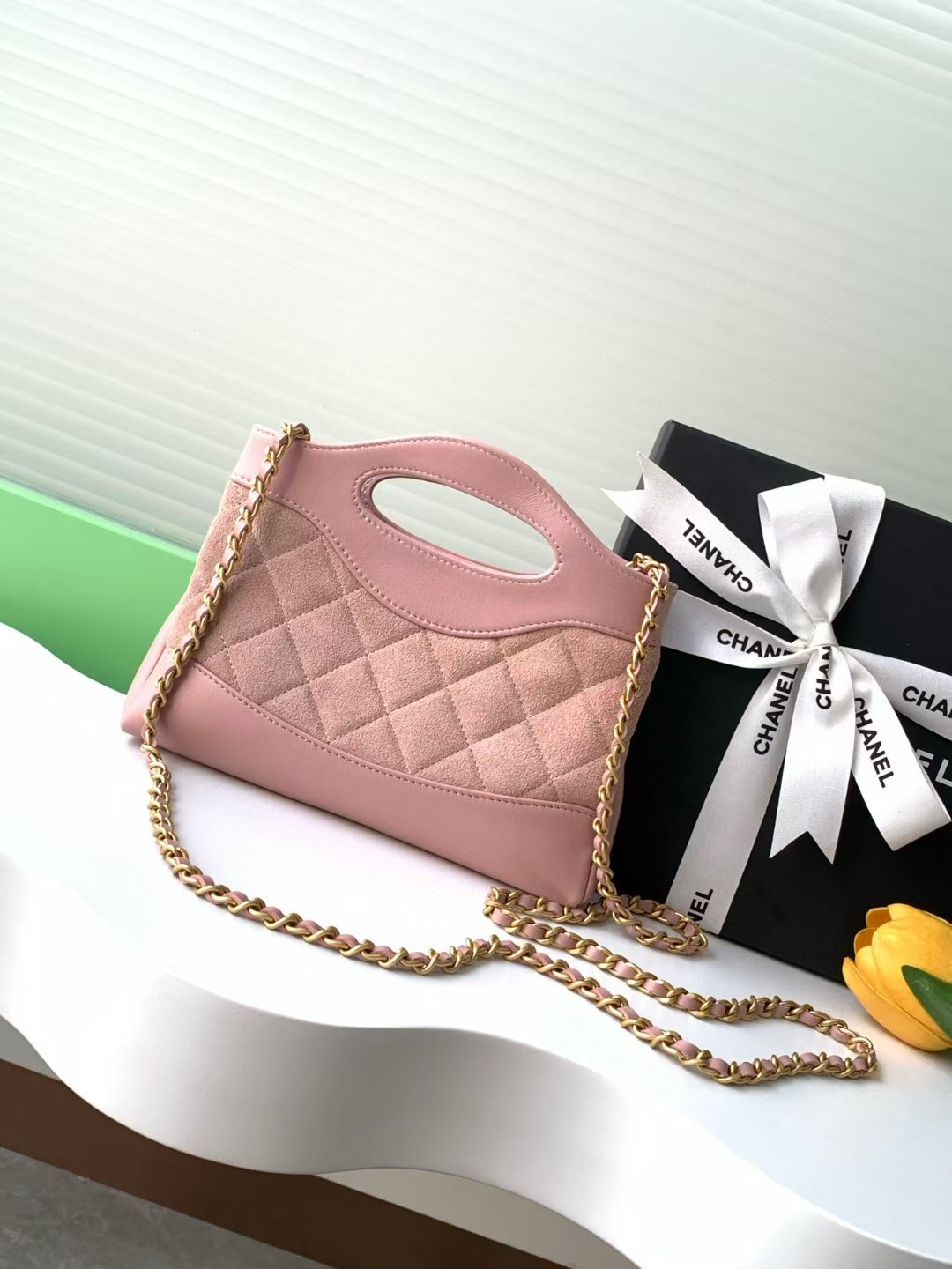 Ch*el 31 nano chain bag as3656 20x17.5x4cm