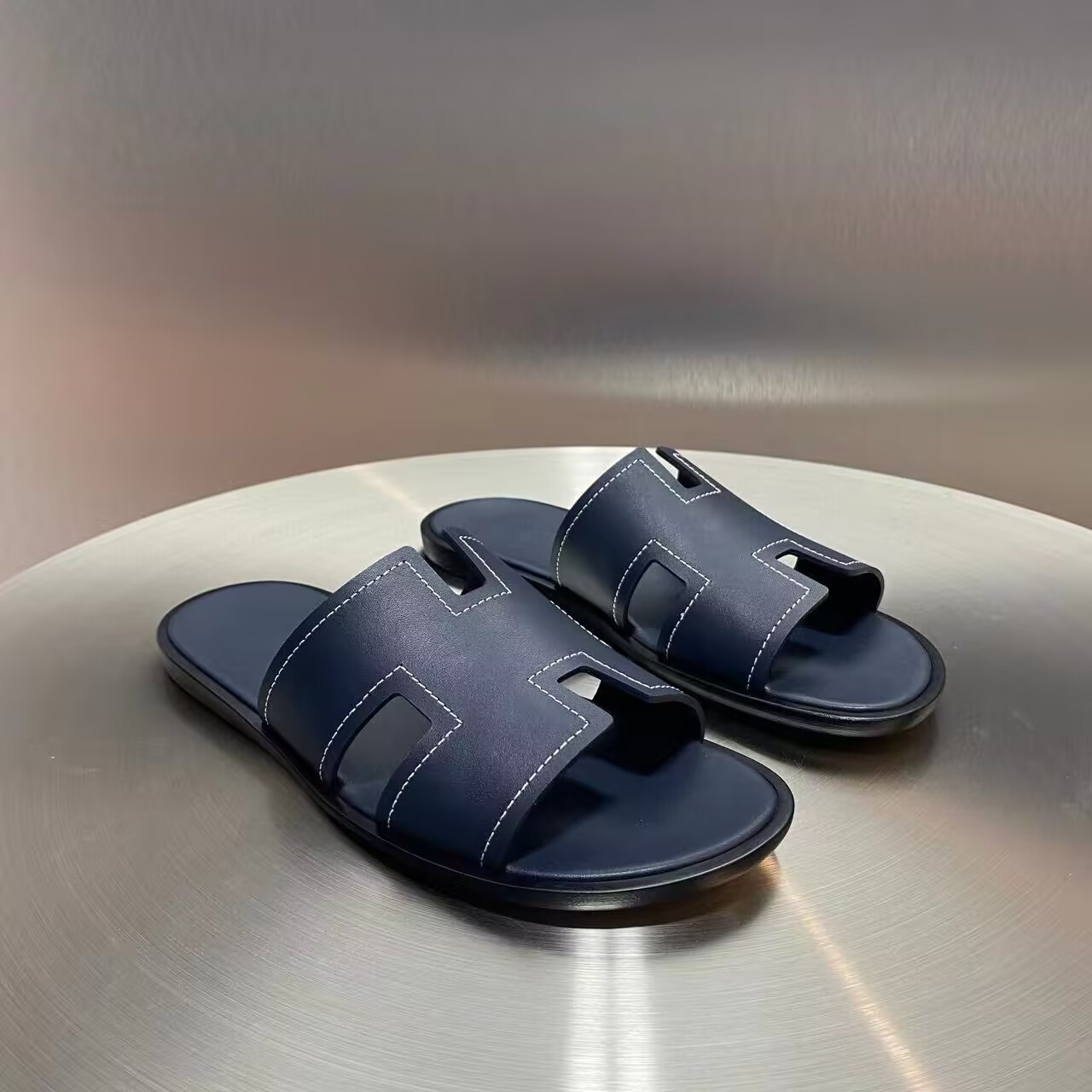 ua H**mes izmir sandal