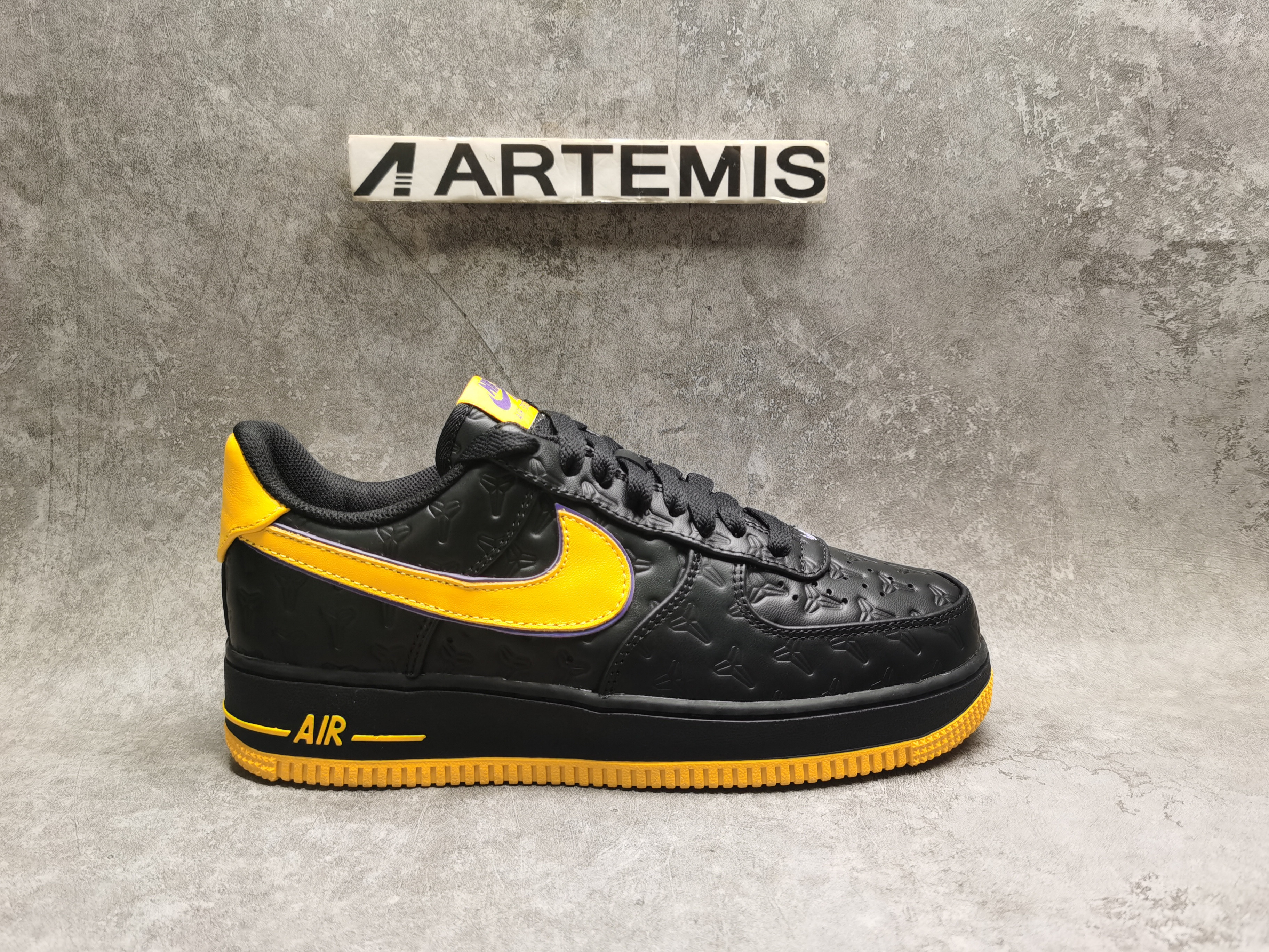 UA Nike Air Force 1 Low