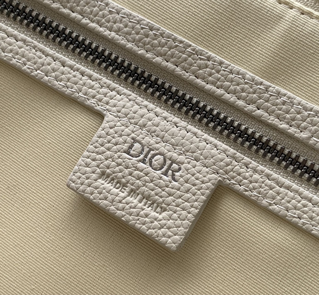 D*or weekender 40 beige D*or gravity leather and beige grained calfskin 57.5 x 34.5 x 22 cm