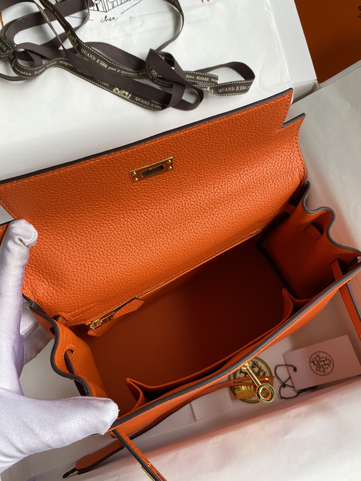 HERMÈS Kelly Gold-tone Hardware 25 28