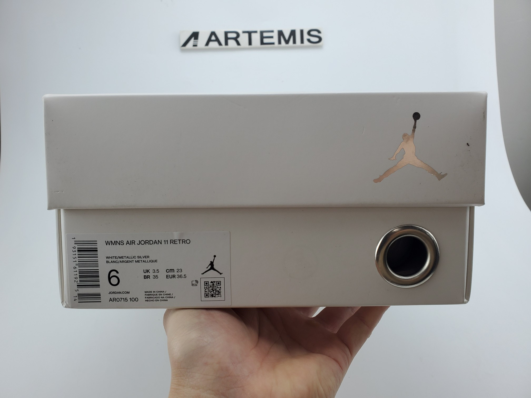 Air Jordan 11 Retro White Metallic Silver
