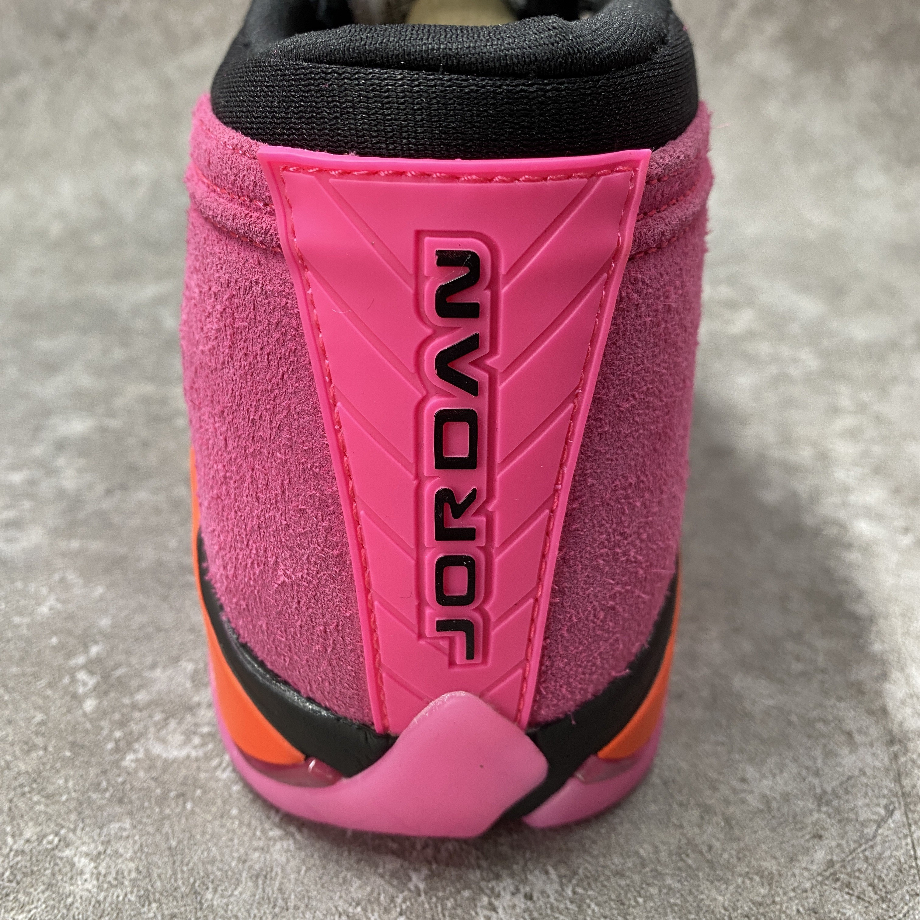 Air Jordan 14 Retro Low Shocking Pink