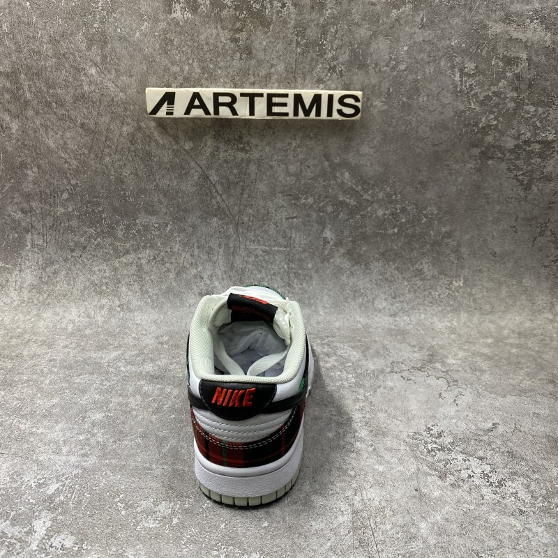 Nike Dunk Low Tartan Plaid