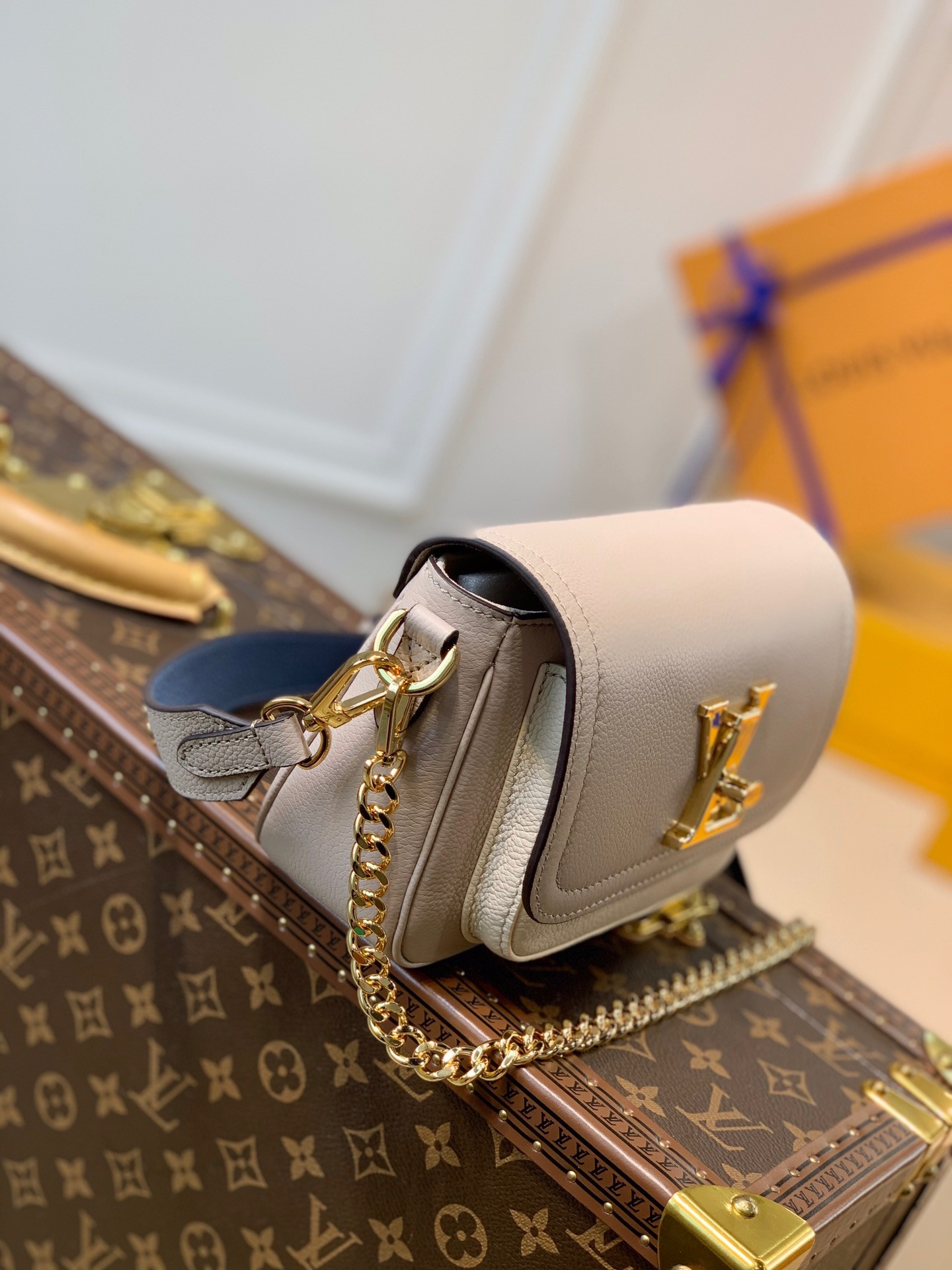 LV LOCKME TENDER M58554