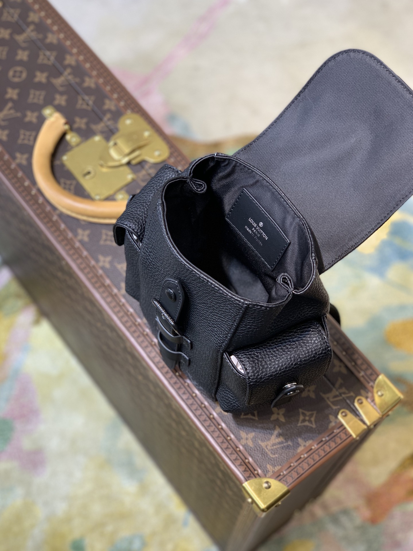 LV CHRISTOPHER XS M58495