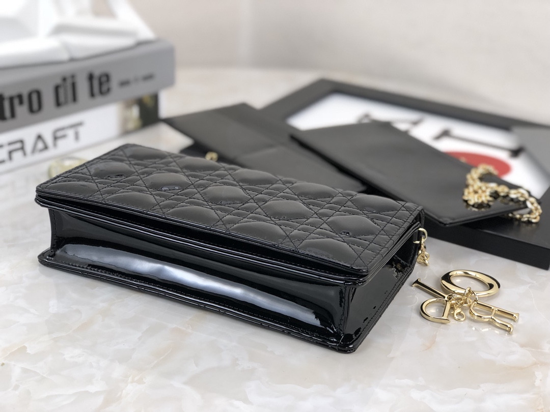 lady D*or pouch  black patent cannage calfskin 8.5 x 4.5 x 1 inches