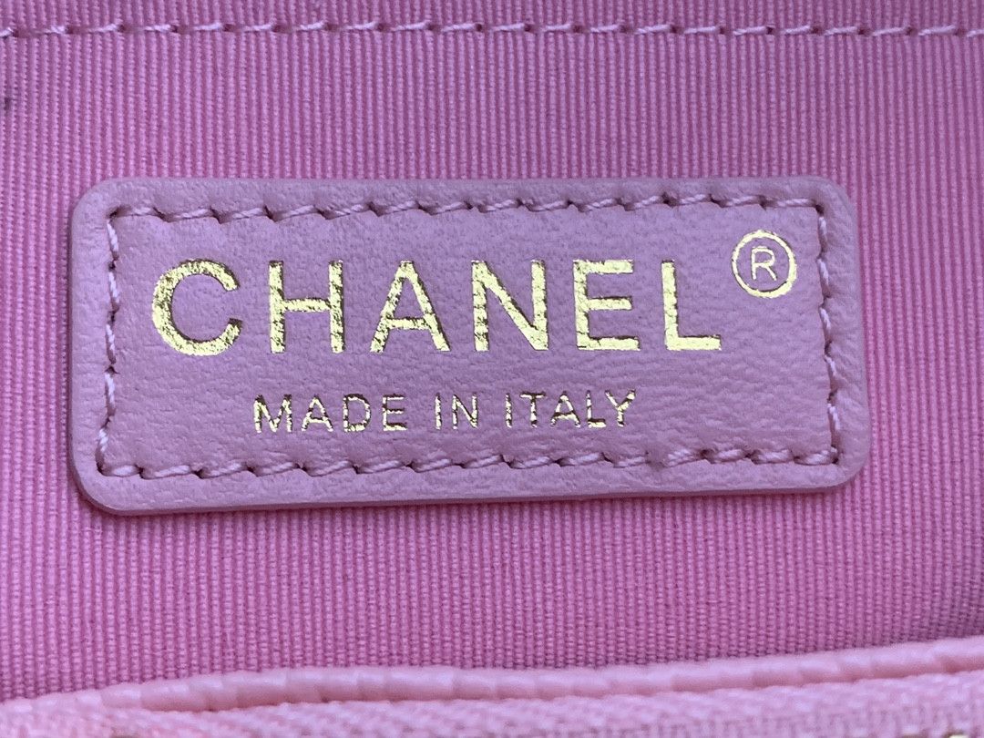 Ch*el gst caviar leather hardware 24x33x13cm