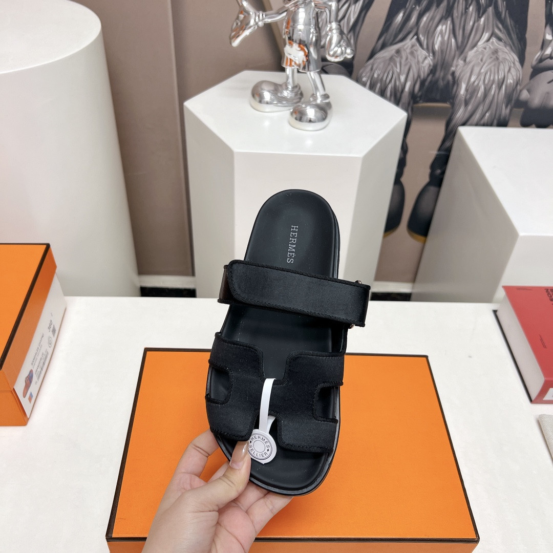 ua H**me5 chypre sandal