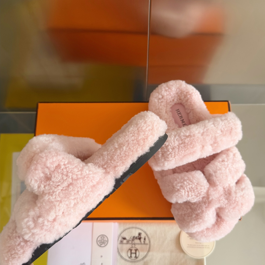 ua H**me5 chypre sandal