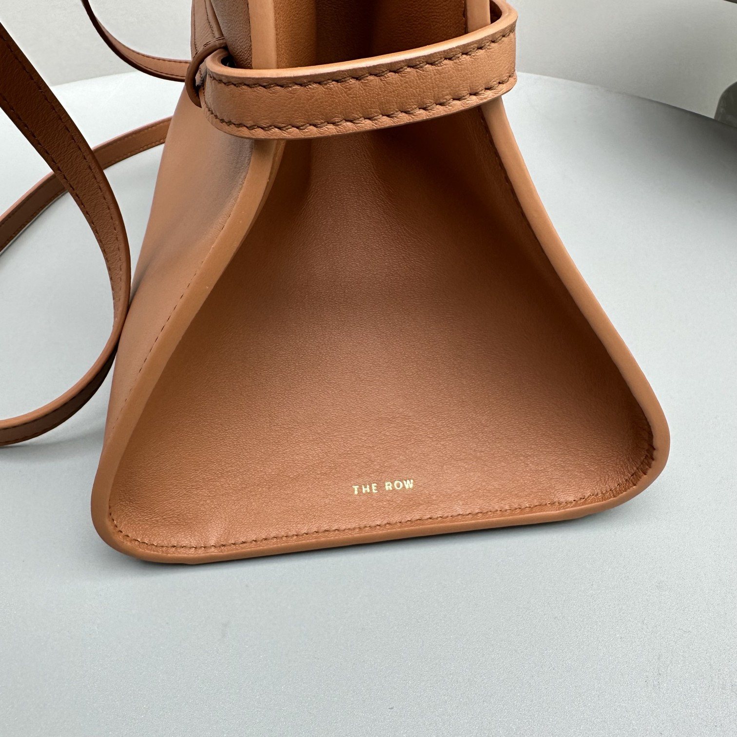 T*e R0w margaux belt 12 32x15x25cm