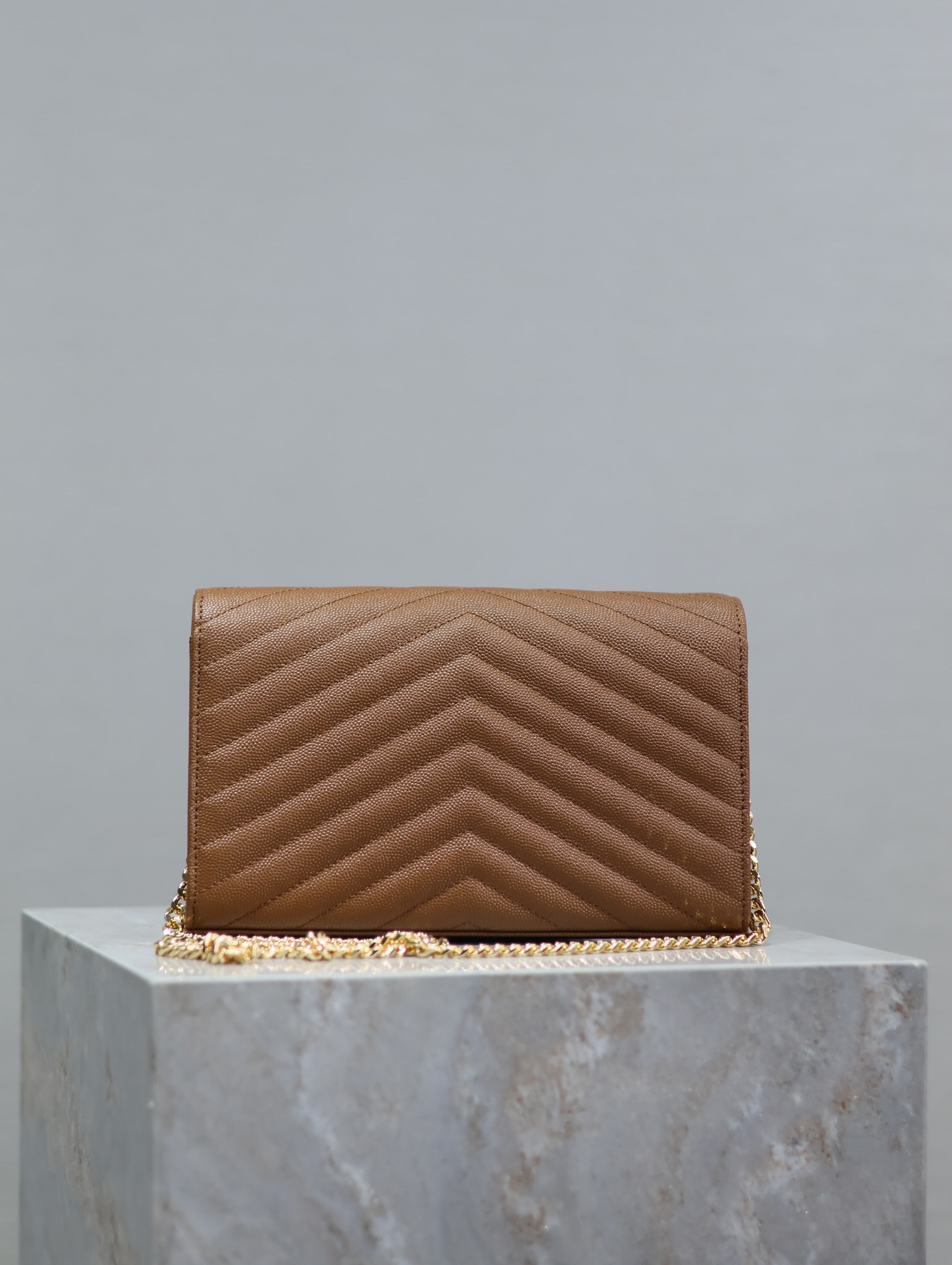 Y*L cassandra monogram classic chain wallet in grained poudre leather 22.5 x 14 x 4cm