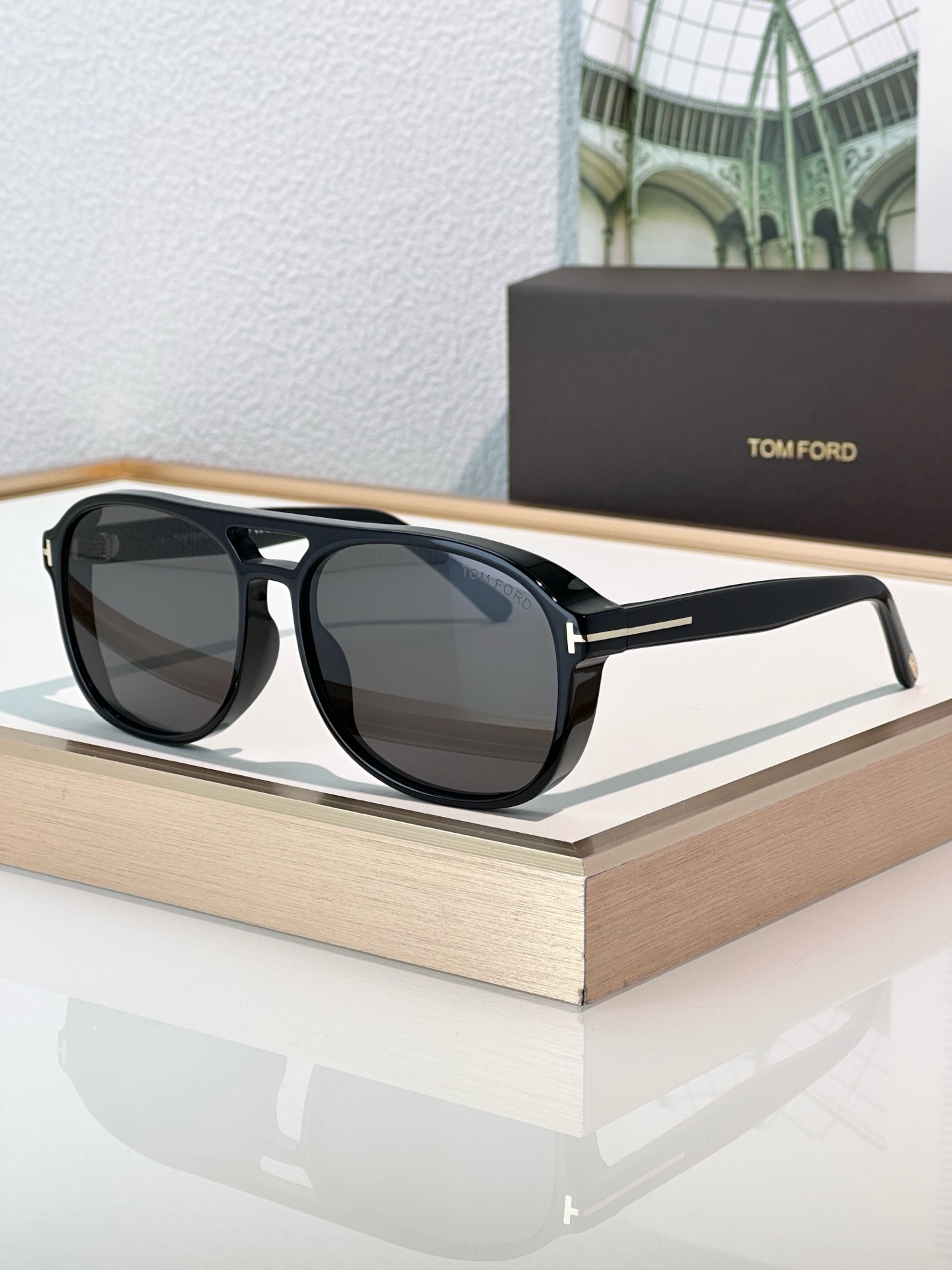 Tom Ford Glasses Resco 1022 58-12-140